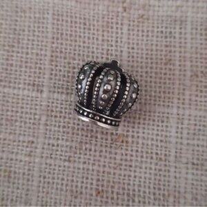 Pandora Royal Crown charm